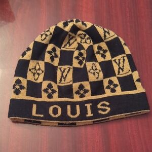 Louis Vuitton Black and Gold Checkered Beanie